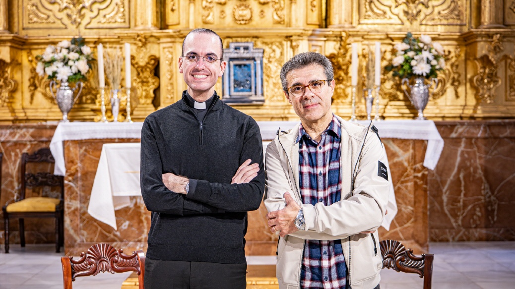 D. Ignacio del Rey y periodista Justo Rodr&iacute;guez